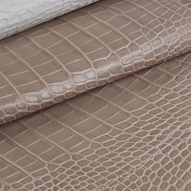 Кусок кожи беж STAMP CROCO 0,9- 1,0 мм